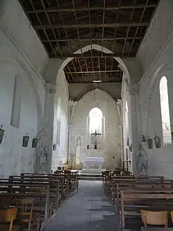 L'intérieur de l'église.