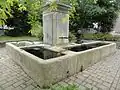 Fontaine-lavoir.