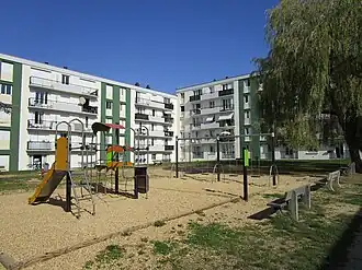 Immeuble sur l'allée Théodore de Banville, dans la partie est du quartier