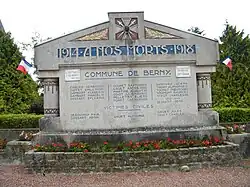 Monument aux morts.