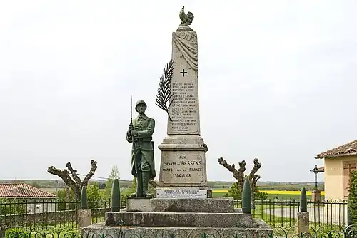 Le monument aux morts