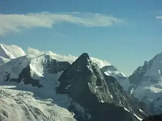 Vue du Blanc de Moming (à gauche) et du Besso (au centre) depuis la cabane de Tracuit.