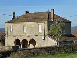 Mairie - école mixte de Bissy-sur-Fley.