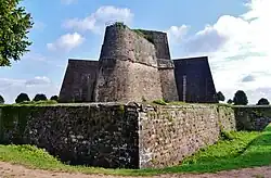 Description de cette image, également commentée ci-après