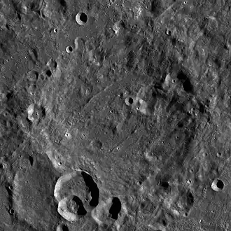 Image illustrative de l'article Blackett (cratère)
