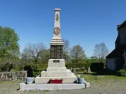 Le monument aux morts de Blaudeix.