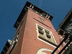 Beffroi de l'ancienne mairie de Blaye-les-Mines en 2005.