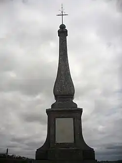 L'obélisque au milieu du pont.