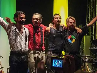 Description de cette image, également commentée ci-après