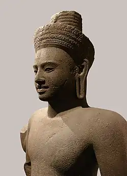 Bodhisattva Lokeśvara, art khmer fin Xe  - début XIe&nbsp;siècle. Cambodge.