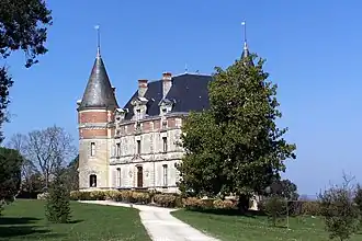 Le château de Rayne-Vigneau (mars&nbsp;2012)