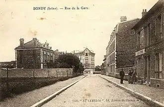 La rue de la Gare, vers le nord.