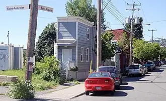 La maison en coin du roman Bonheur d'occasion.