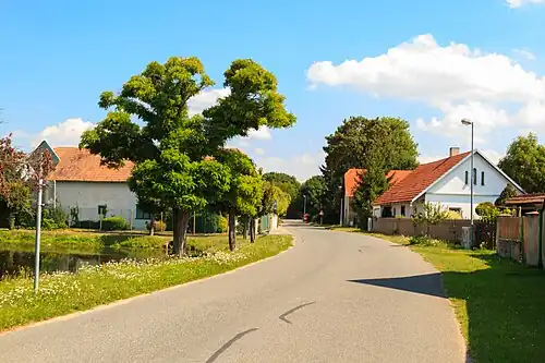 Centre de Bor u Chroustovic.