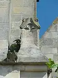 Gargouille et clocheton.