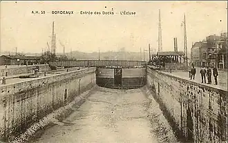 L'écluse, vers 1900-1920.