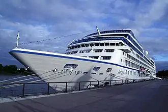 illustration de Renaissance Cruises