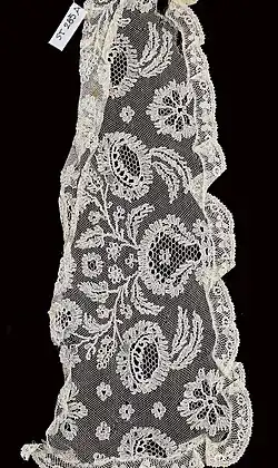 Dentelle de Lille conservée au musée de la mode d'Anvers