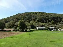 Coteau à l'ouest du moulin Lacombe.