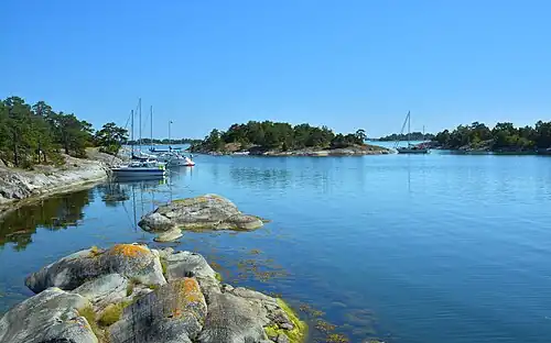 Le port naturel à Boskapsön.