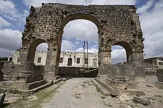 L’arc central, côté sud.