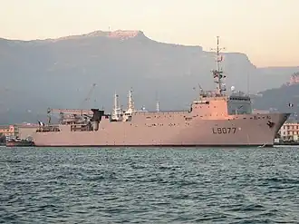 Le Bougainville, navire collecteur de renseignements de la Marine nationale entre 1999 et 2006.