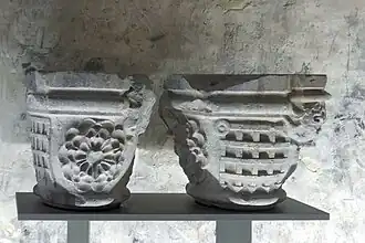 Chapiteaux provenant de l'église des Cordeliers.