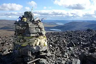 Vue de la borne frontière à proximité du sommet du Halti.