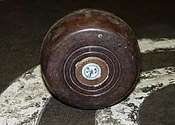 Bourle en bois de noyer, d'environ 2&nbsp;kg.