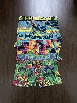 Photo de trois boxers Freegun.