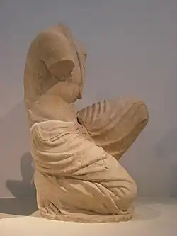 Angle sud-est.Figure de jeune homme.