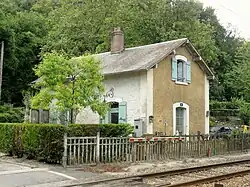 L'ancienne maison de garde-barrière.