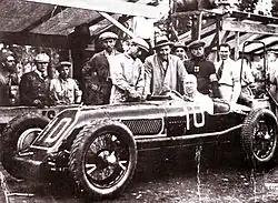 Le comte Gastone Brilli-Peri au volant d'une Talbot (1925).