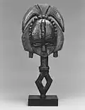 Figure d'ancêtre, gardien de reliquaire. Obamba (influence Kota du Sud (?), Gabon