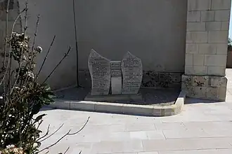 Le monument aux morts.