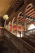 L'intérieur du théâtre.