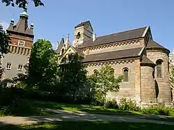 Église de Ják à l'intérieur du château.