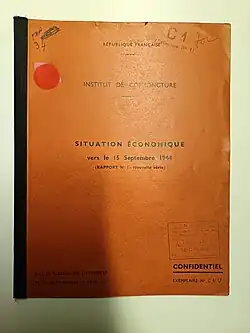 Photo d'un bulletin rouge.