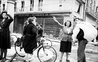Civils français.