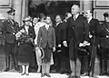 Arrivée du roi Rama VII et de la reine Rambai Barni à Berlin accompagnés par Konstantin von Neurath, juillet 1934.
