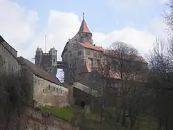 Château de Pernštejn comme résidence de Dracula