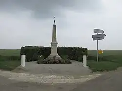 Monument aux morts de Bus-Saint-Rémy