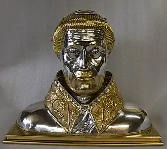 Buste-reliquaire de saint Hernin (en argent, fin XIVe&nbsp;siècle ou début XVe&nbsp;siècle).