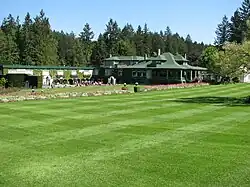 L'ancienne résidence, située après le jardin italien