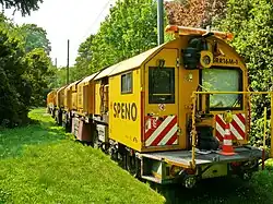 Train meuleur SRR16M-1 des voies du tramway de Bruxelles, spécialisé pour les environnements urbains à fortes contraintes