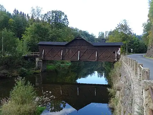 Pont en bois.