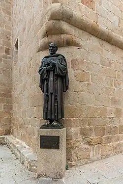 Statue de Pierre d'Alcantara.