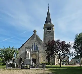L'église et le monument aux morts