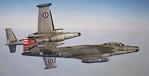 Des Avro CF-100 Canuck du 423e&nbsp;escadron en mission d'entrainement en Sardaigne le 9 octobre 1962.