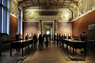 Une salle du musée.